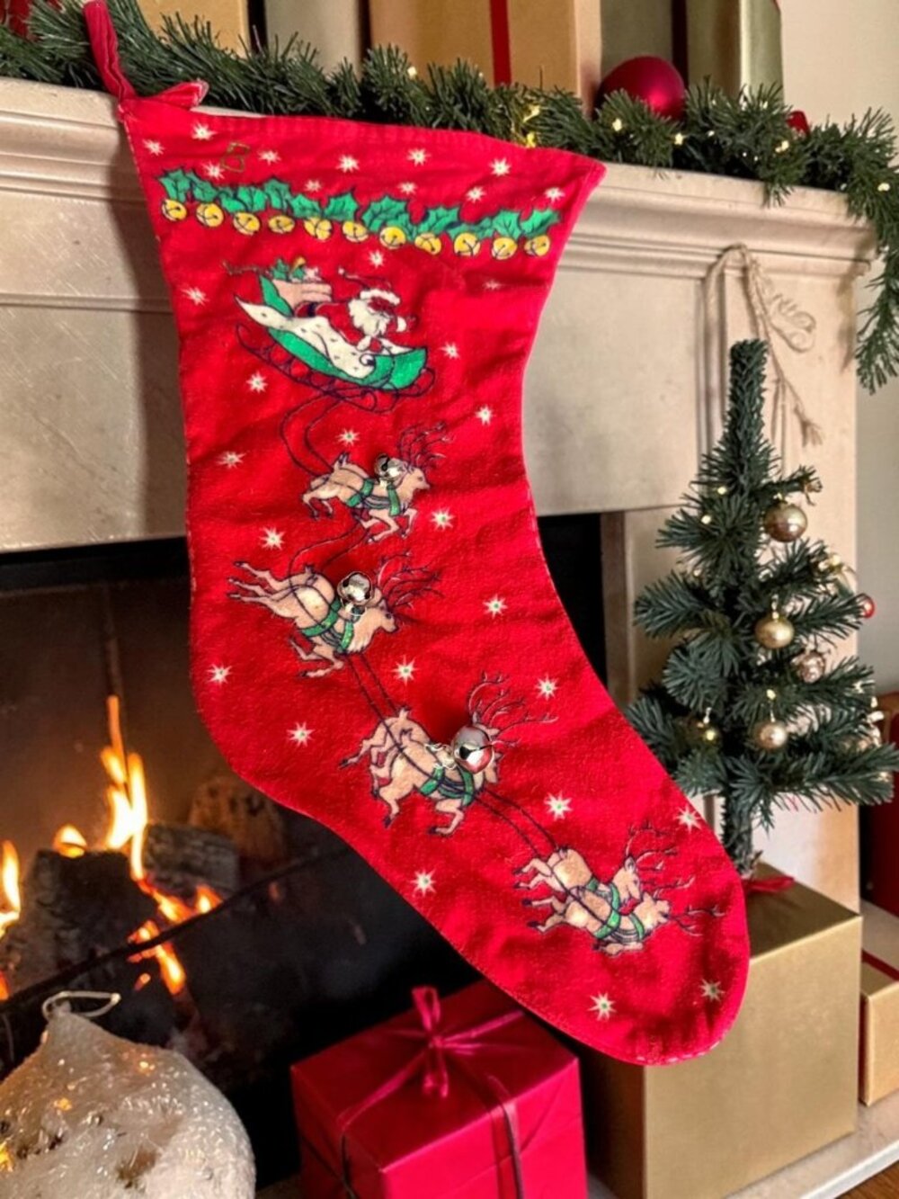 Vtg Christmas Printed Felt Stocking Red Santa Claus Sleigh Reindeers Bells